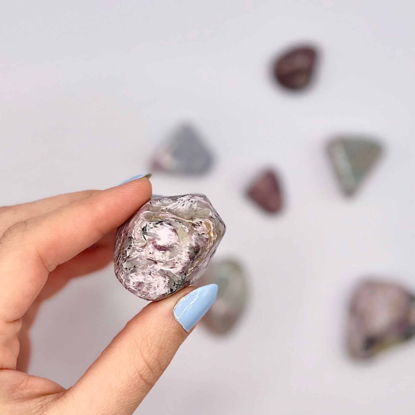 Charoita rodado - White Shine