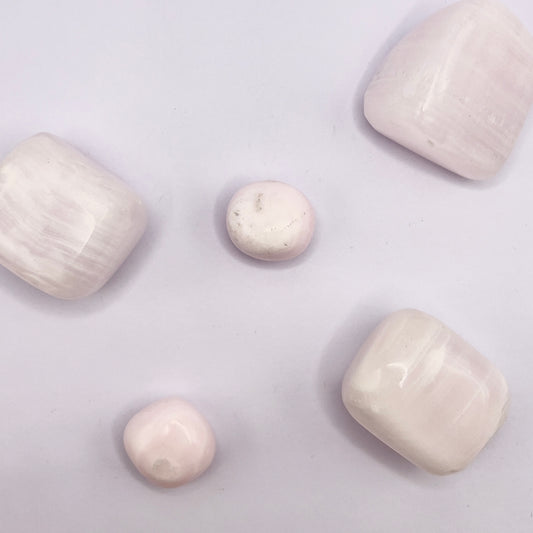 Calcita Mangano rodado - White Shine