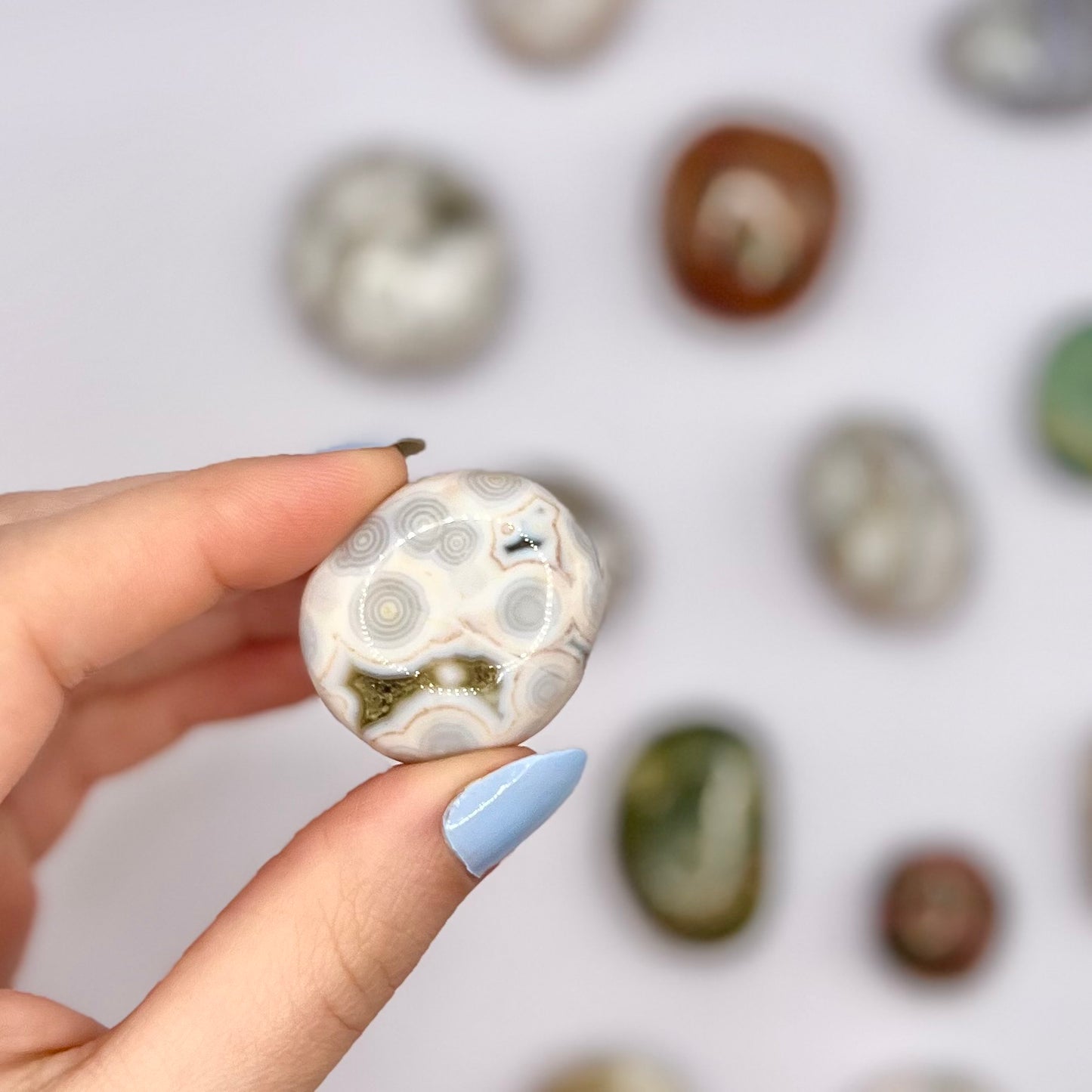 Jaspe Océano rodado - White Shine