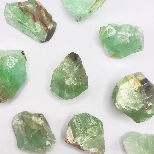 Calcita Verde masivo - White Shine