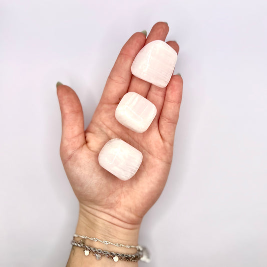 Calcita Mangano rodado - White Shine