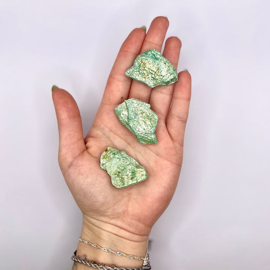 Fucsita masivo - White Shine