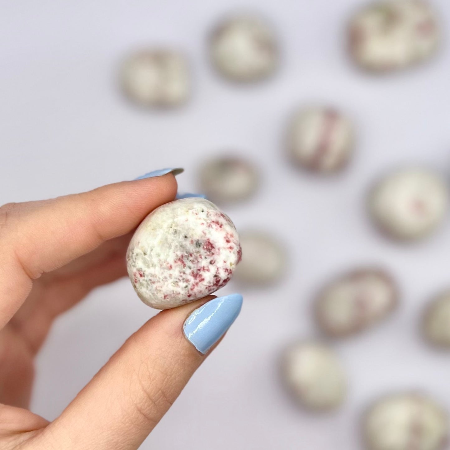 Cinabrita rodado - White Shine