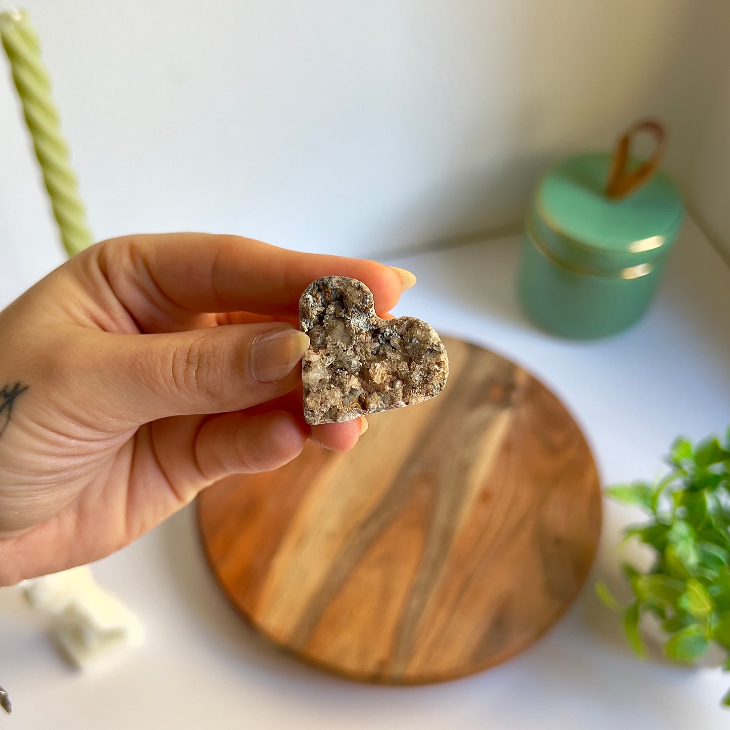 Corazón de Calcedonia cristalizada