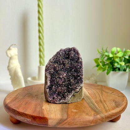 Drusa de Amatista con base plana