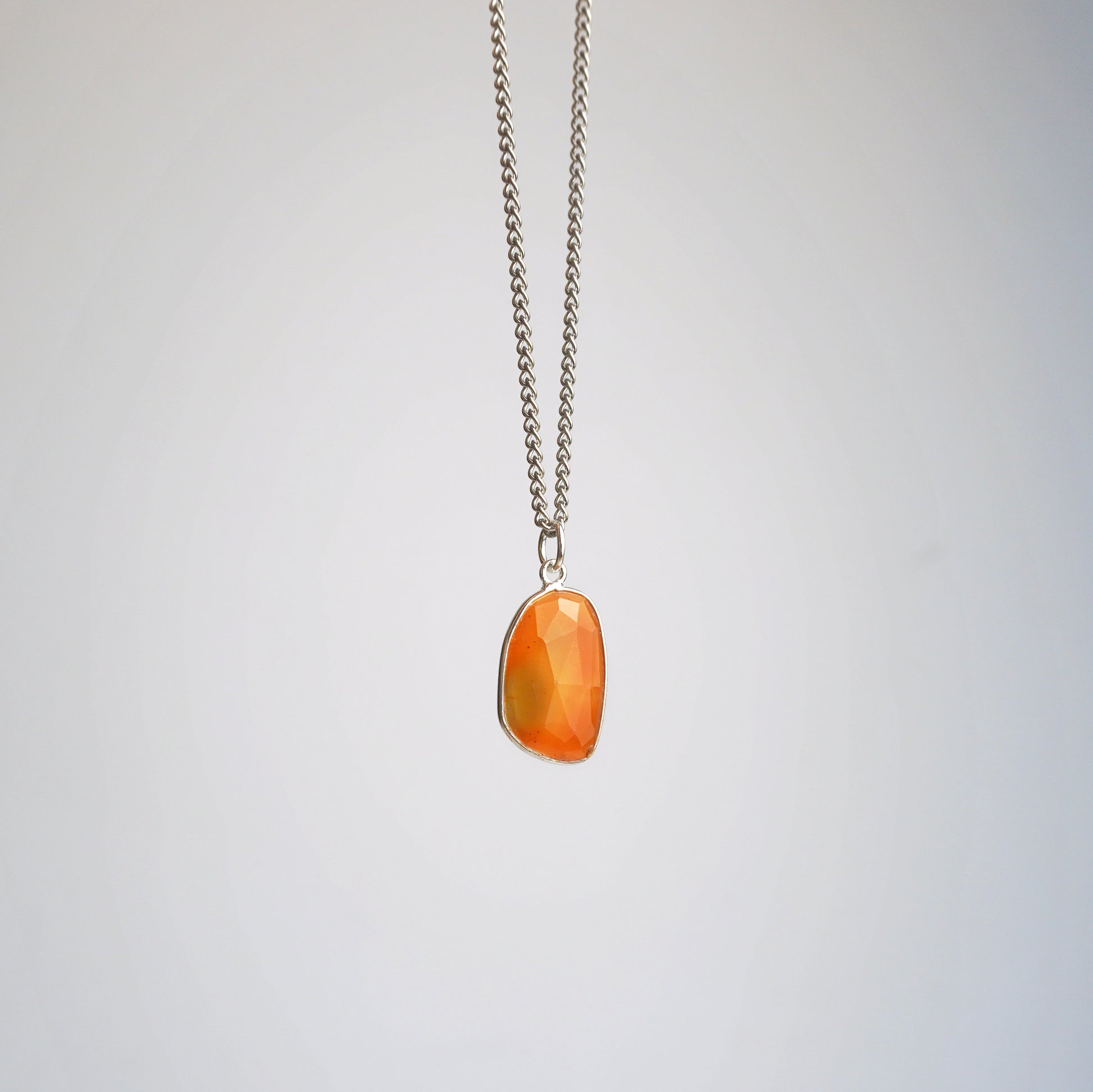 Collar Cornalina facetada