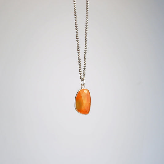 Collar Cornalina facetada