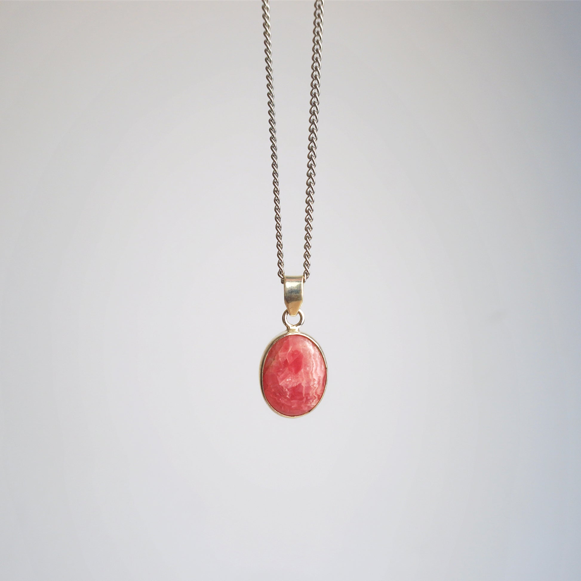 Collar cabujón de Rodocrosita