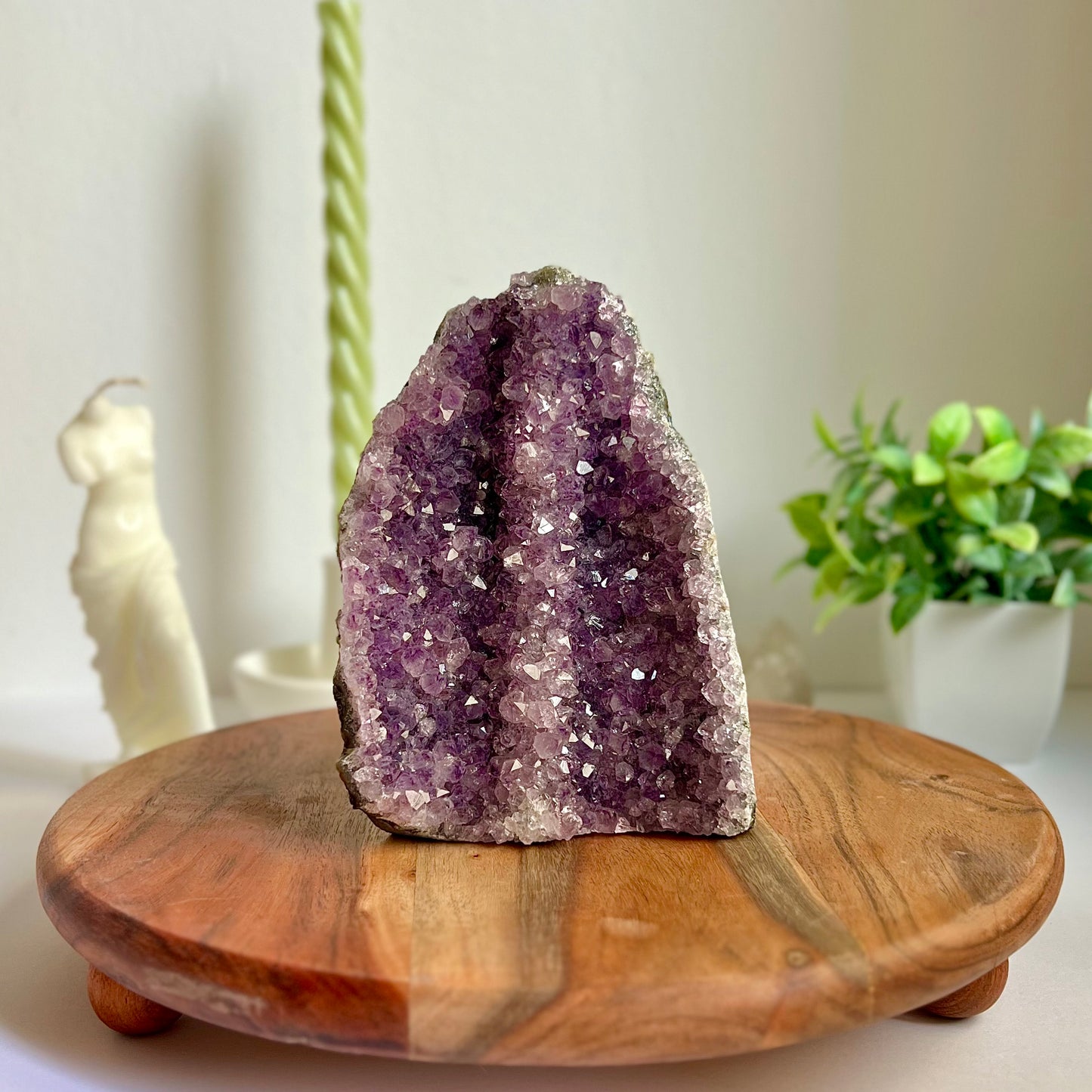 Drusa de Amatista con base plana