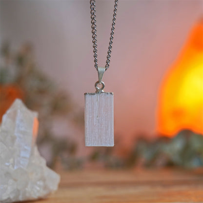 Collar Selenita | Limpieza energética y atmósfera pacífica