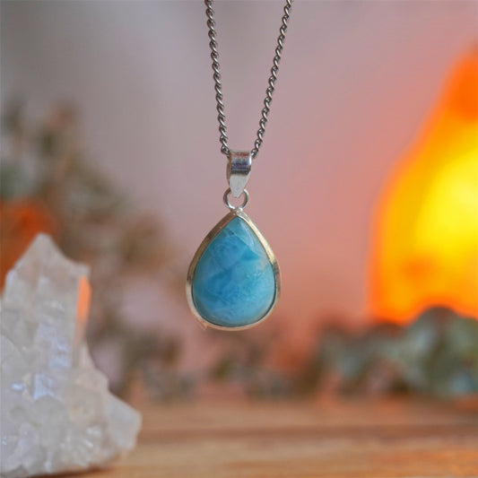 Collar cabujón de Larimar | Paz emocional y serenidad
