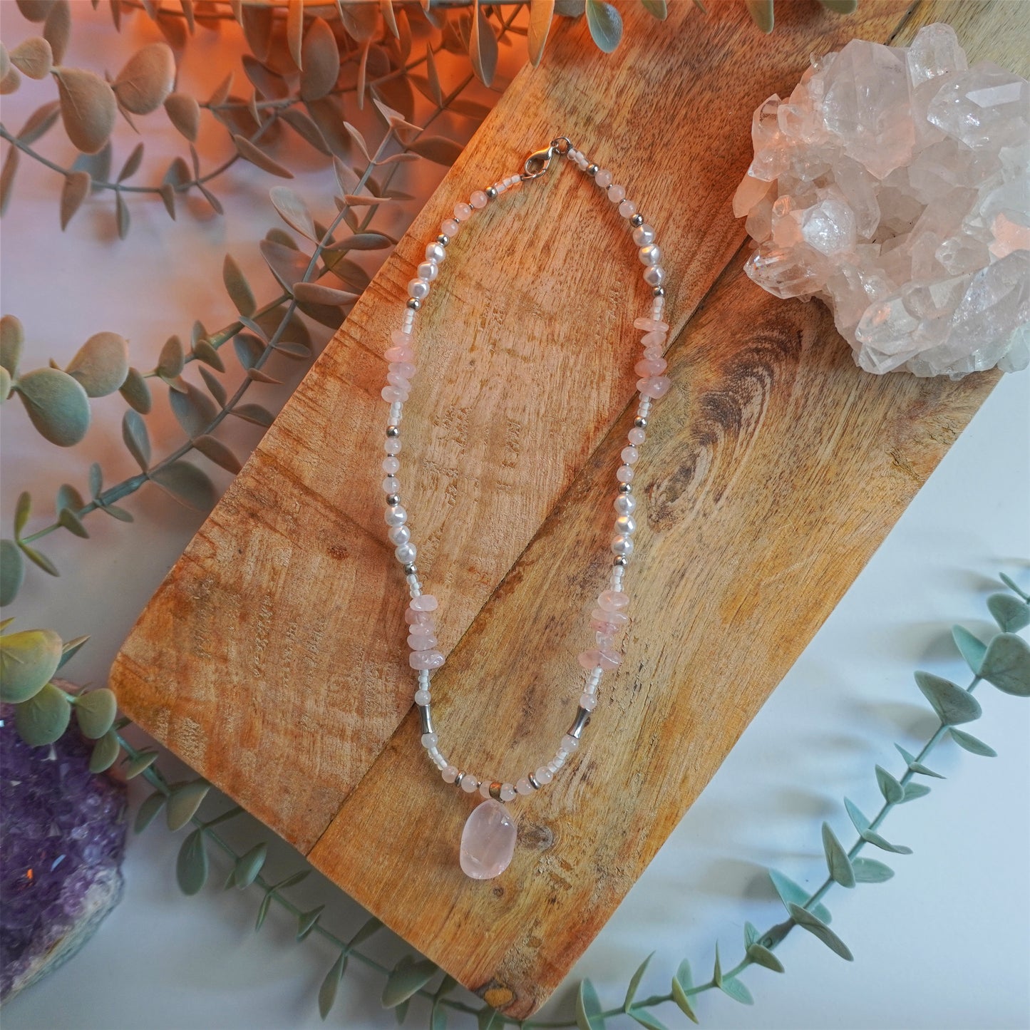 Collar Rosalía con Cuarzo Rosa - Amor propio y calma emocional