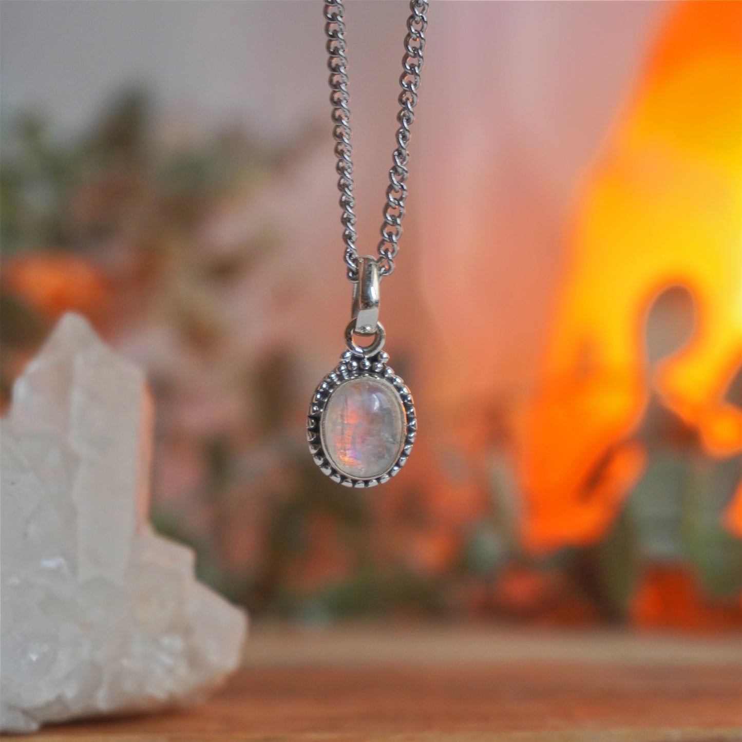 Collar óvalo de Piedra Luna | Energía femenina e intuición