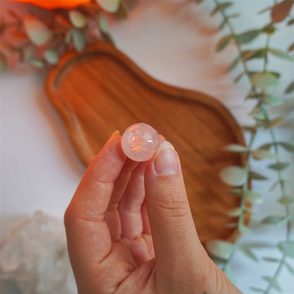 Esfera de Cuarzo Rosa | Amor propio y autoestima
